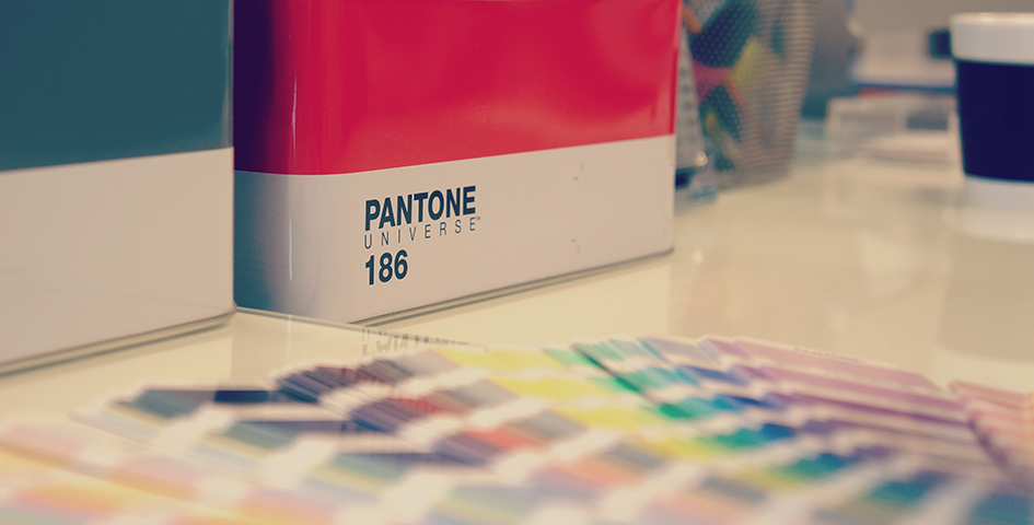 Box Pantone